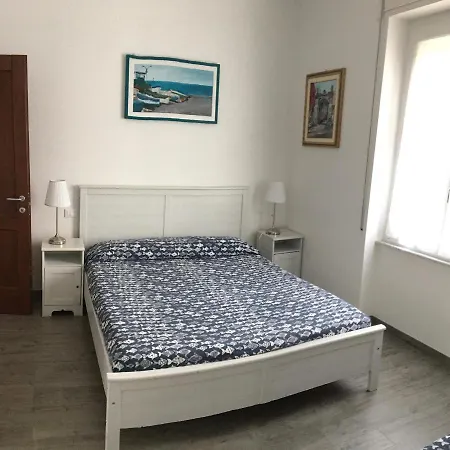 Host In - Maestrale Con Biciclette Апартаменты Леванто